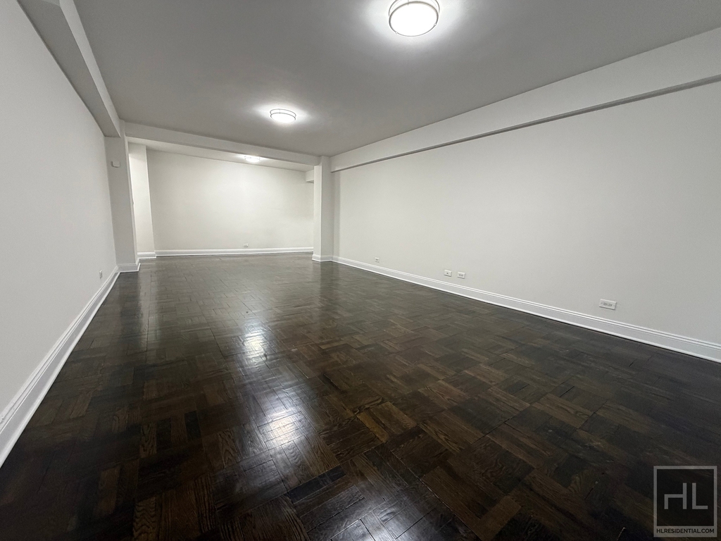 Beekman Place - Photo 2