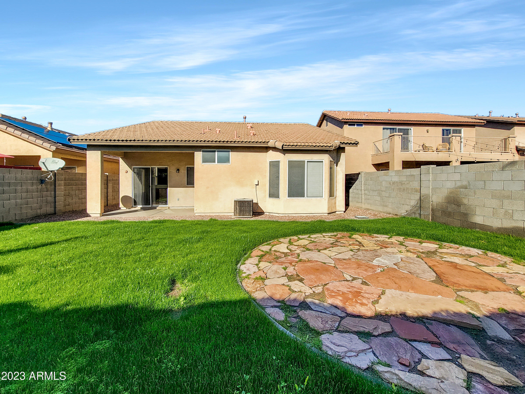 14173 W Weldon Avenue - Photo 25