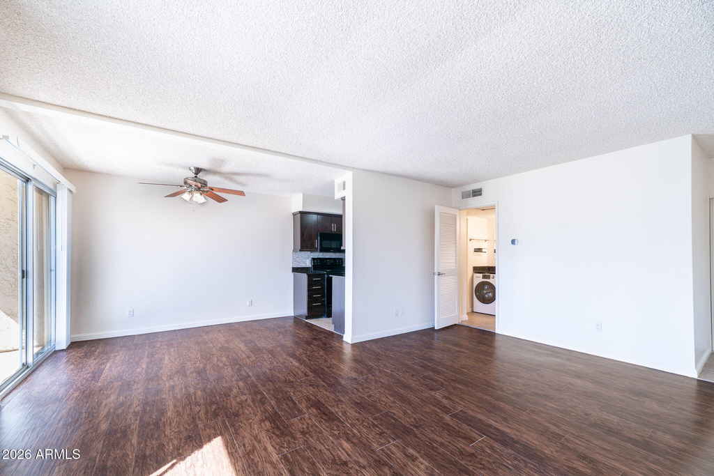 7350 N Via Paseo Del Sur -- - Photo 4