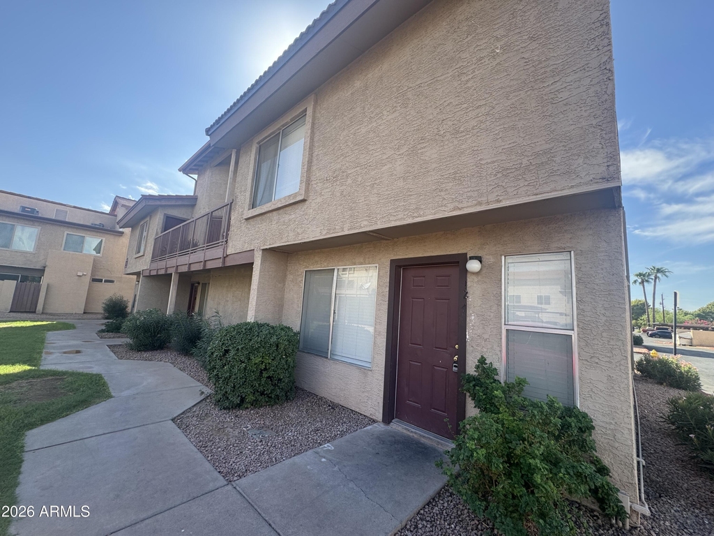 4828 W Orangewood Avenue - Photo 1