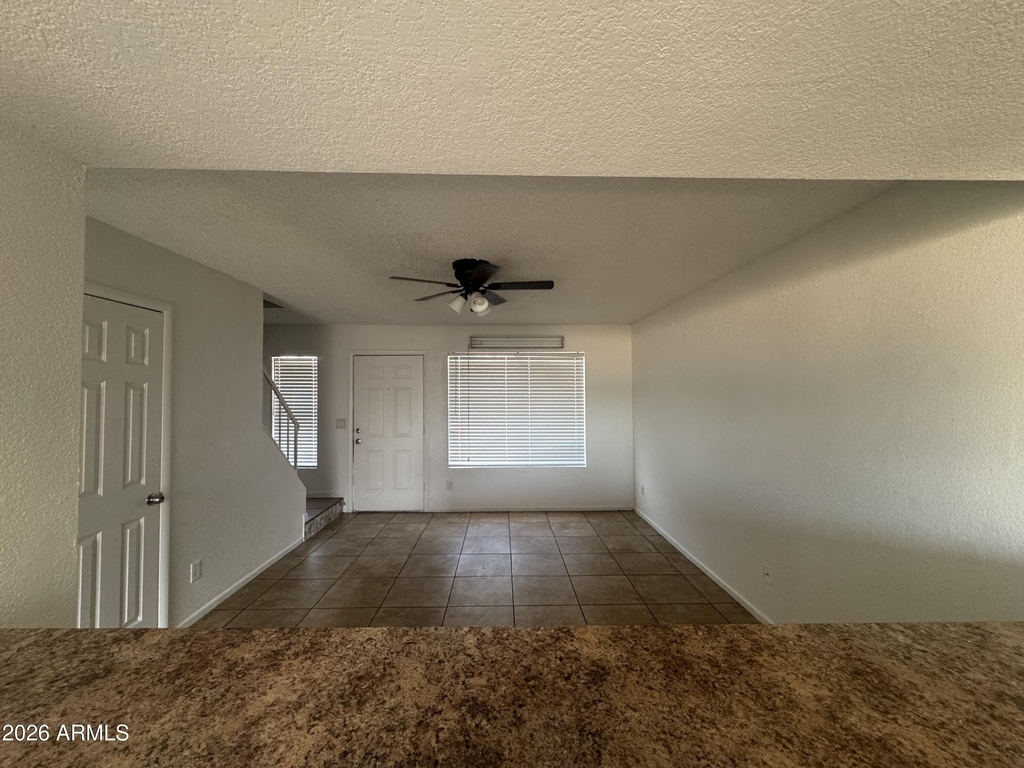 4828 W Orangewood Avenue - Photo 3