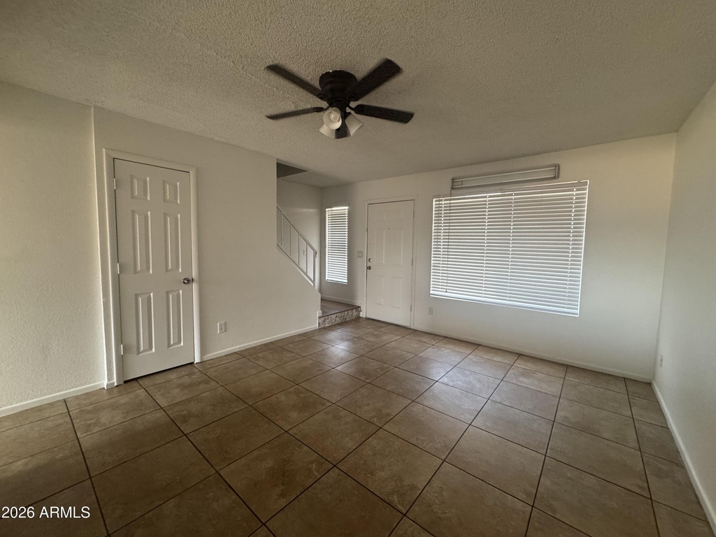 4828 W Orangewood Avenue - Photo 2