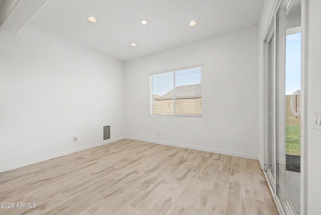 7646 W Desert Spoon Drive - Photo 11