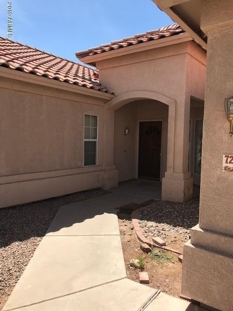 724 N Yucca Street - Photo 1