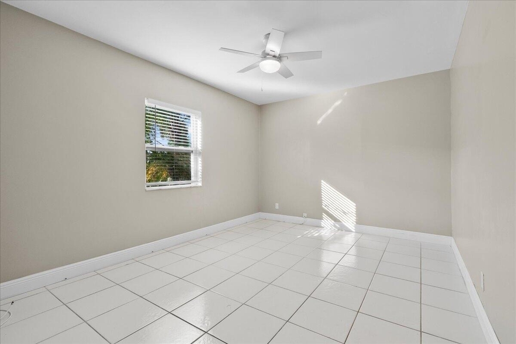 205 Palm Street - Photo 10