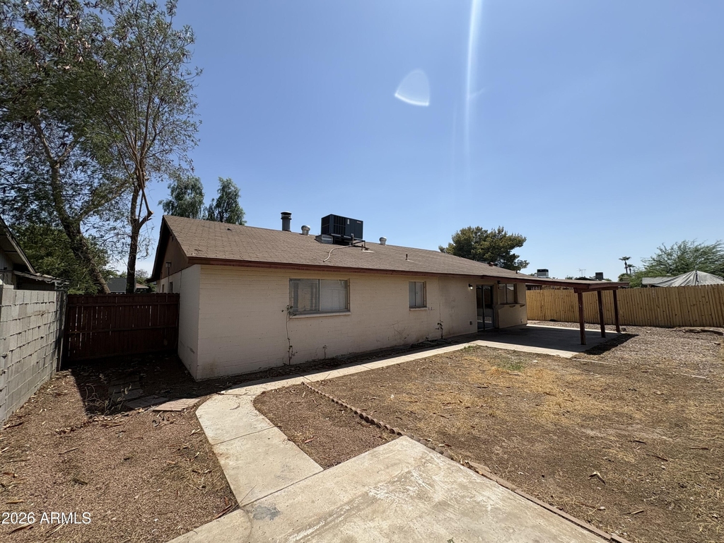 7556 W Turney Avenue - Photo 23