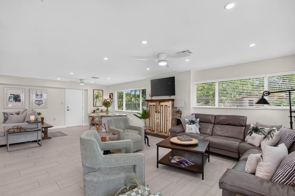 2681 Ne 16th Street - Photo 2