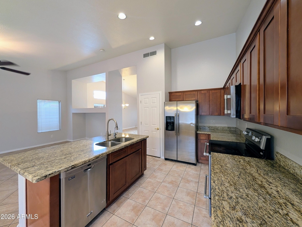 15748 W Paradise Lane - Photo 15