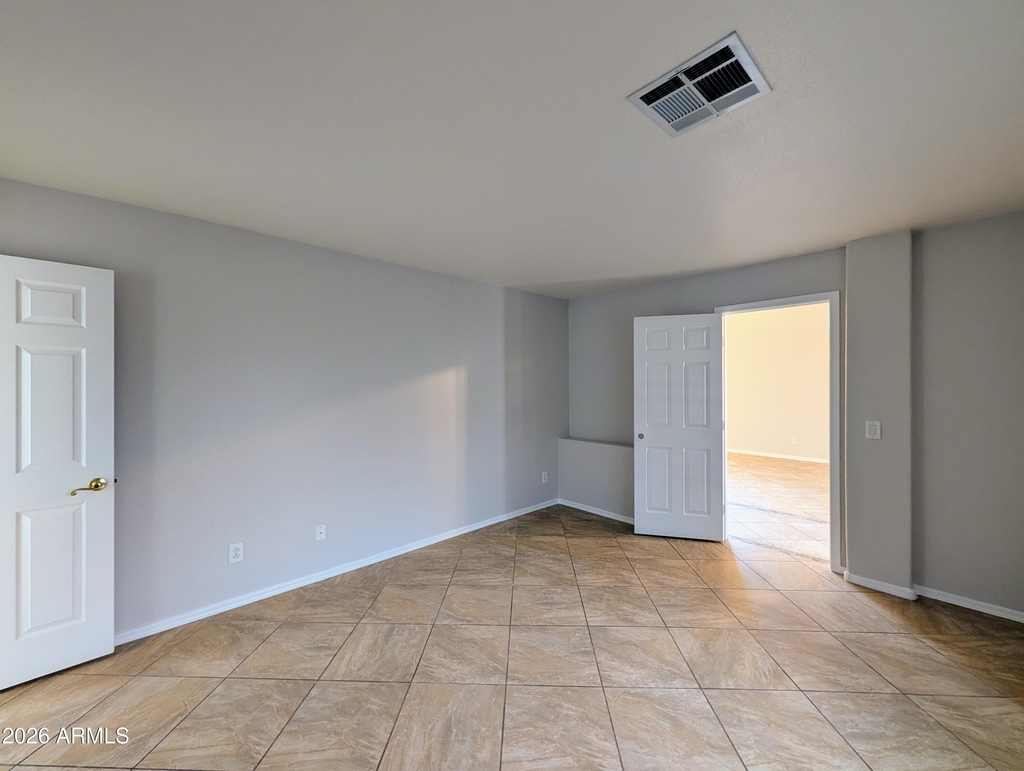 15748 W Paradise Lane - Photo 57