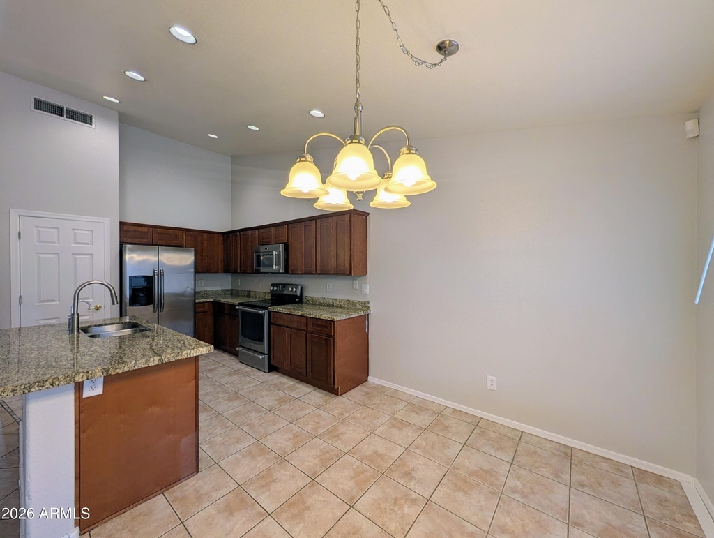 15748 W Paradise Lane - Photo 20