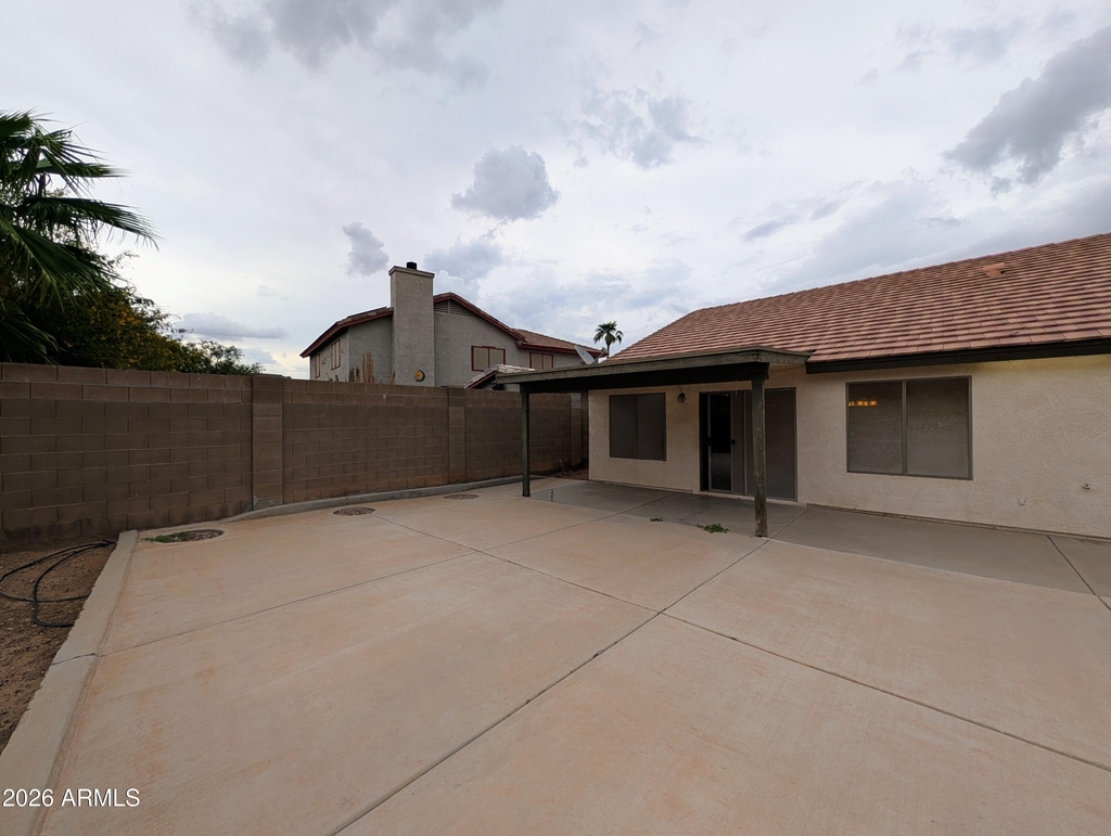 15748 W Paradise Lane - Photo 67