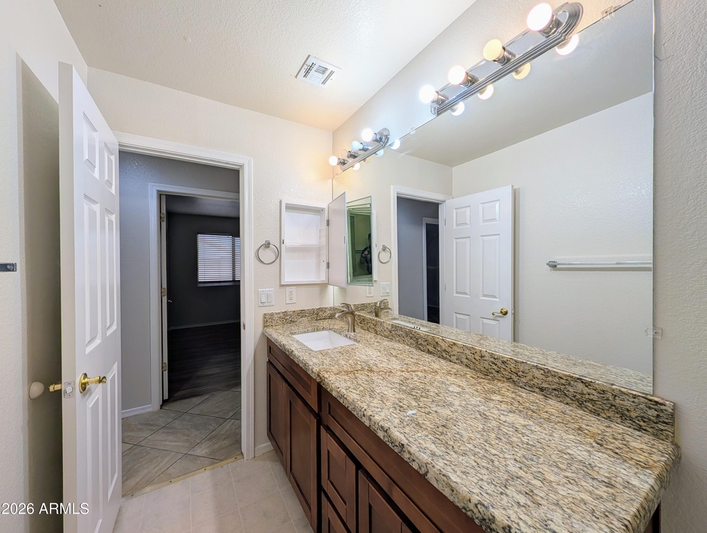 15748 W Paradise Lane - Photo 44