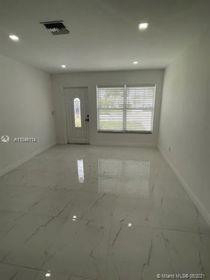 751 Nw 18th Street - Photo 2