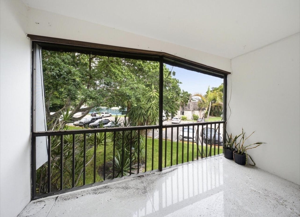 3125 Oakland Shores Drive - Photo 6