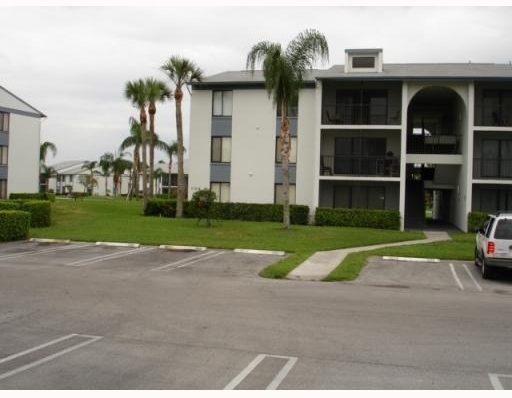 1105 Green Pine Boulevard - Photo 0