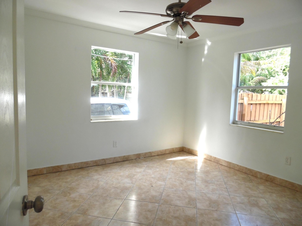 1205 Mathis Street - Photo 11