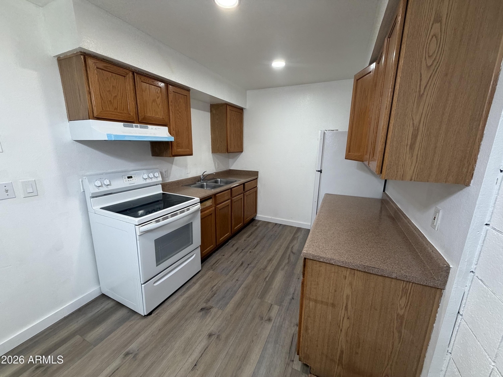 2030 W Cactus Road - Photo 1