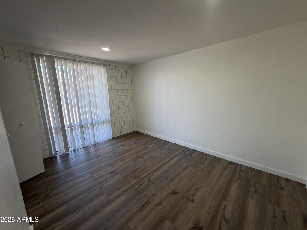 2030 W Cactus Road - Photo 6