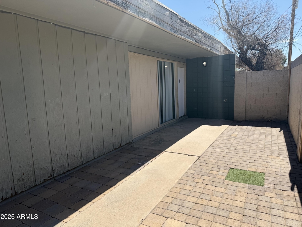 2030 W Cactus Road - Photo 7