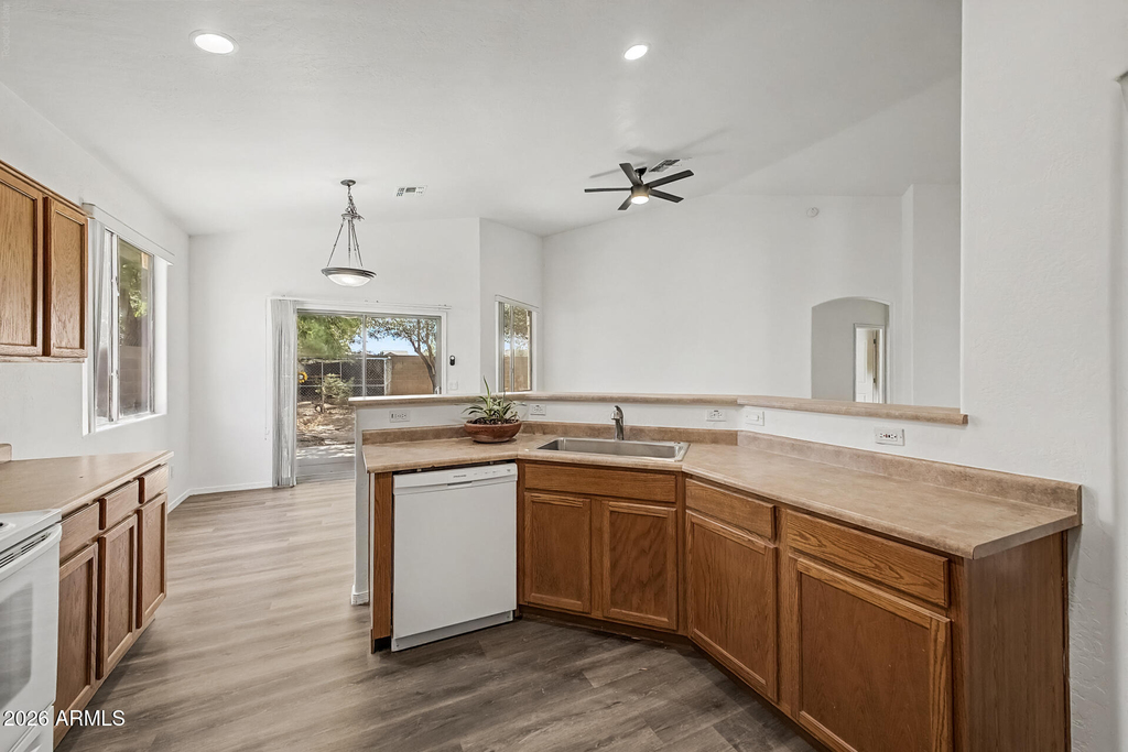 4255 E Cherry Hills Drive - Photo 9