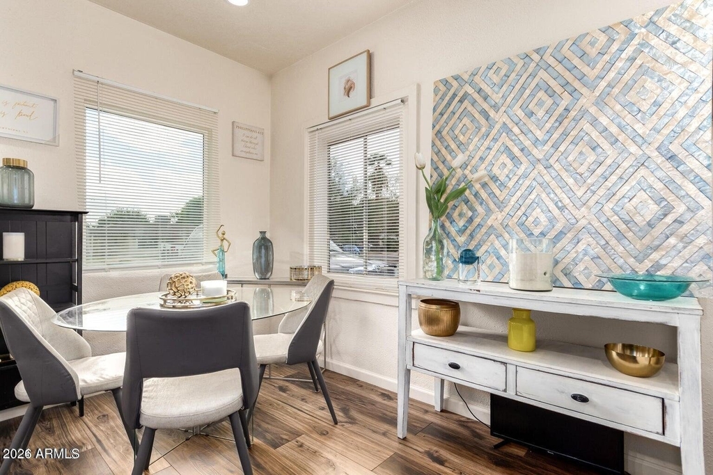 3434 E Cambridge Avenue - Photo 5
