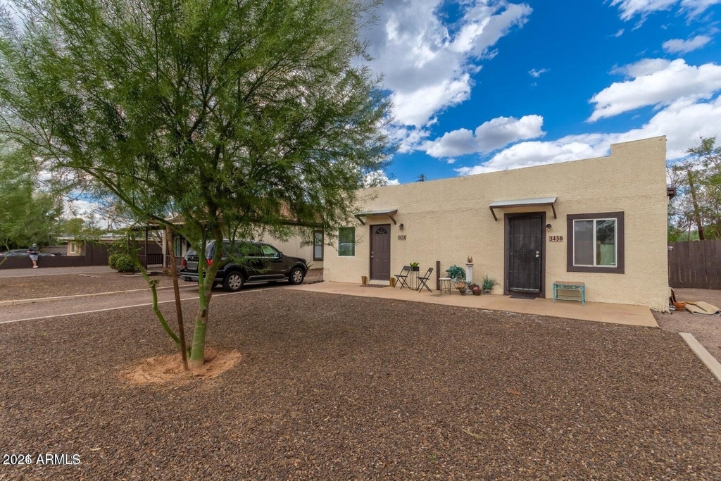 3434 E Cambridge Avenue - Photo 3