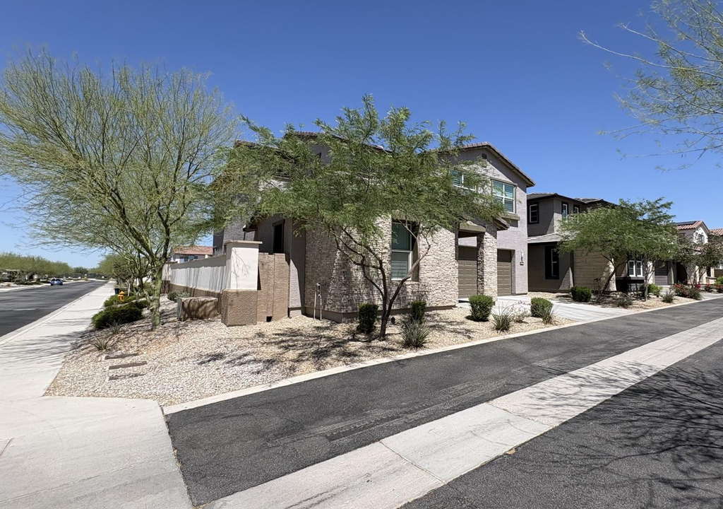 17744 W Cassia Way - Photo 2