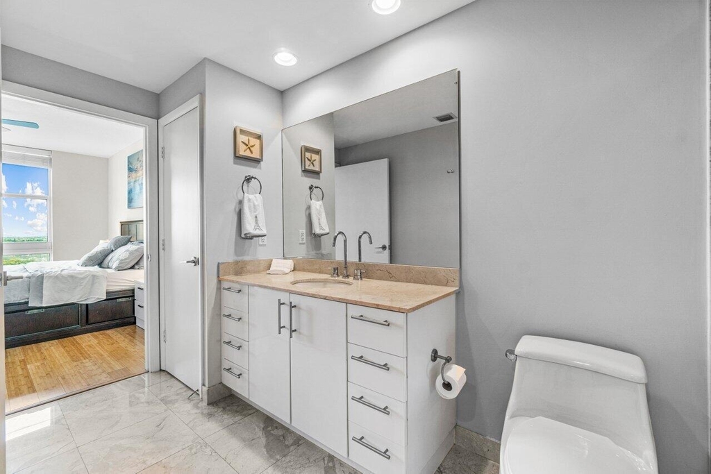 550 Okeechobee Boulevard - Photo 20
