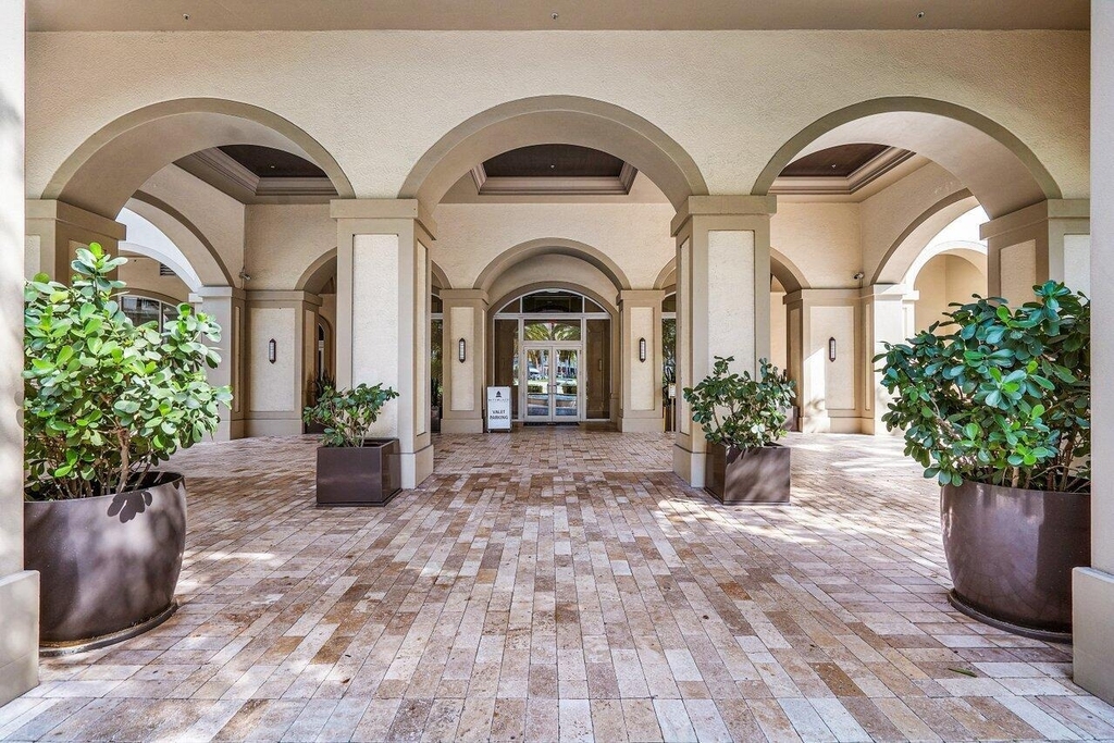 550 Okeechobee Boulevard - Photo 26