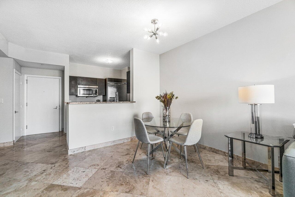 550 Okeechobee Boulevard - Photo 8