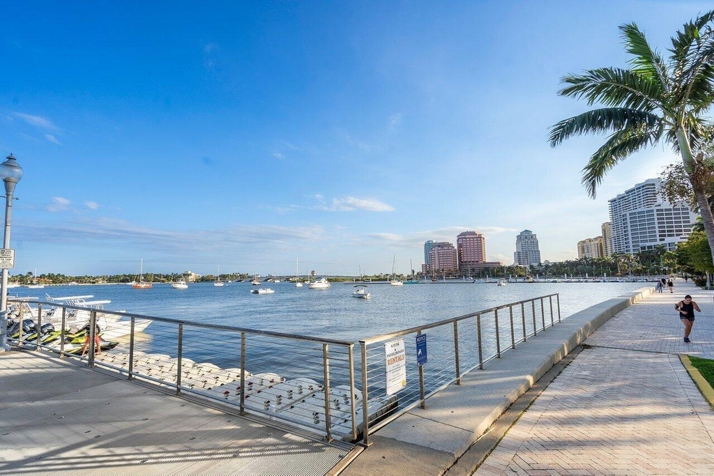550 Okeechobee Boulevard - Photo 96