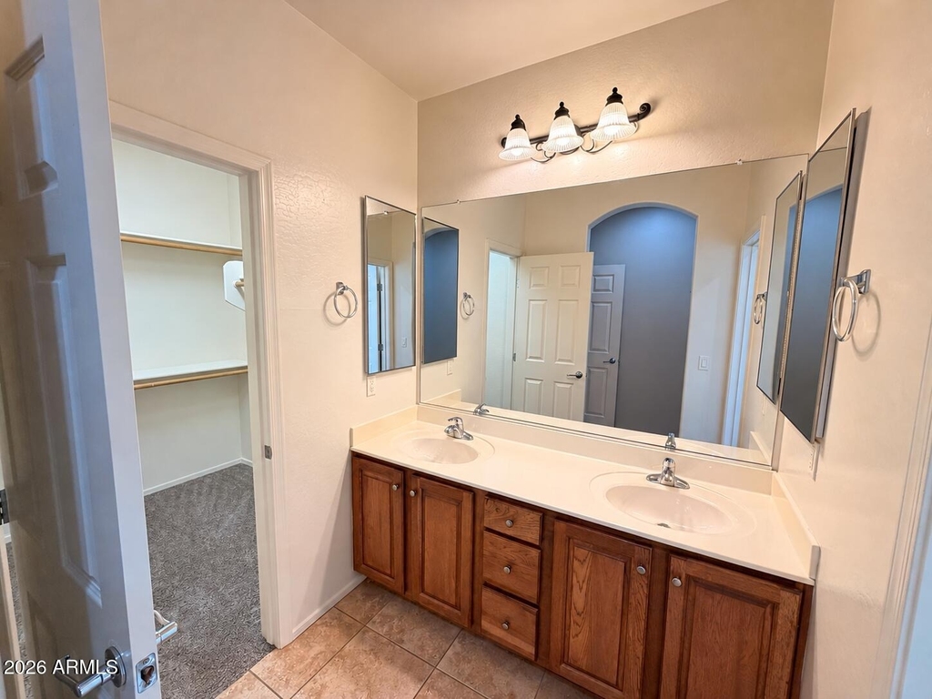 15240 N 142nd Avenue - Photo 20