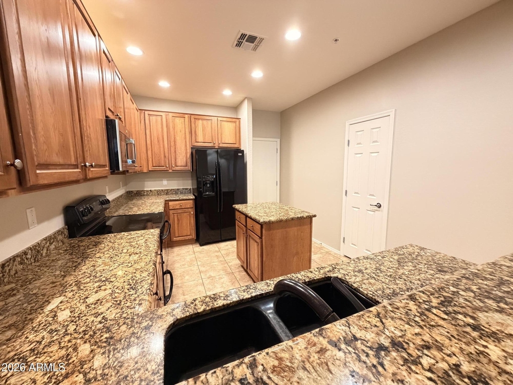 15240 N 142nd Avenue - Photo 12