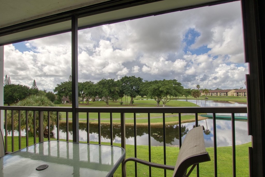 4489 Luxemburg Court - Photo 13