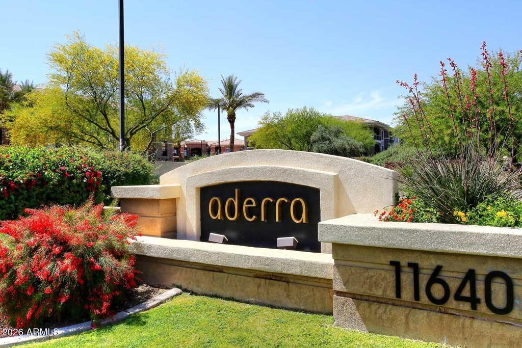 11640 N Tatum Boulevard - Photo 32