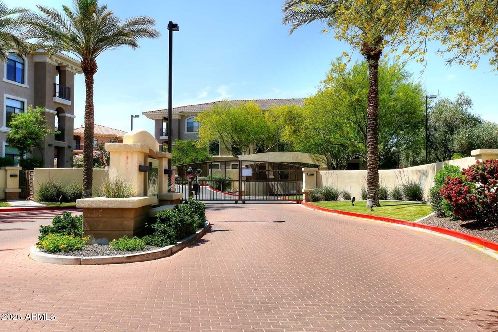 11640 N Tatum Boulevard - Photo 33