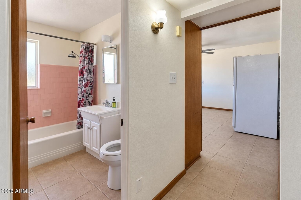 12811 N 111th Drive - Photo 4
