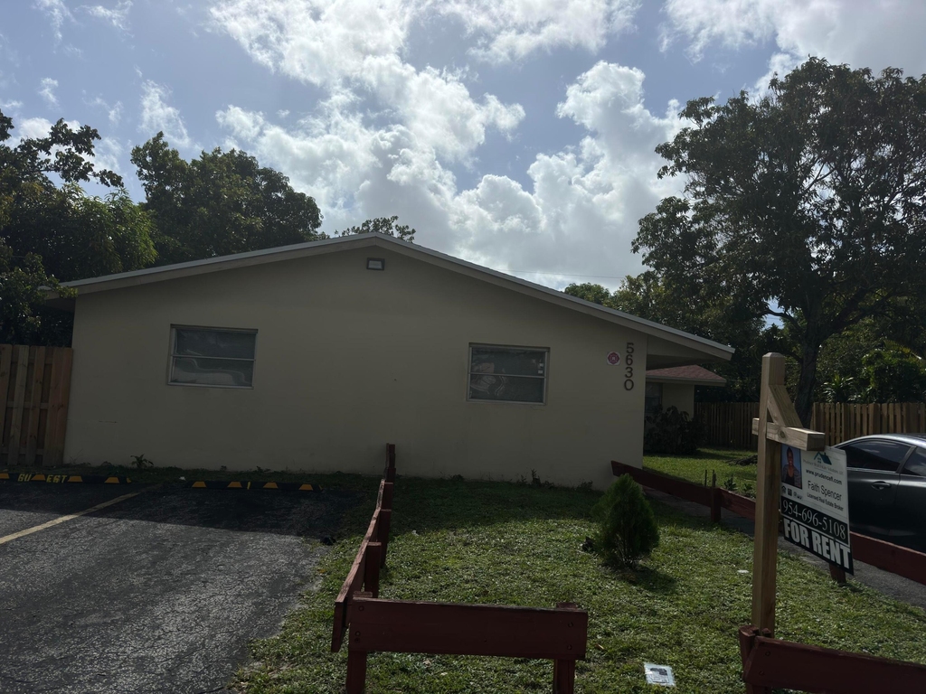 5630 Nw 15th Street - Photo 7