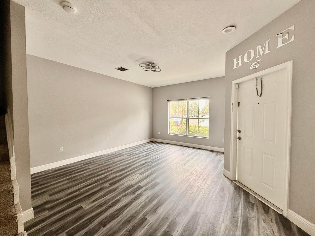 236 Lake Monterey Circle - Photo 3