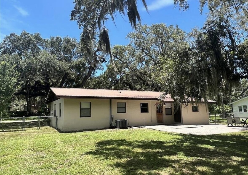 1903 Sw 3rd Avenue - Photo 3