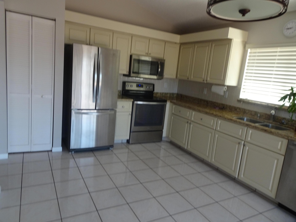 173 Executive Circle - Photo 5