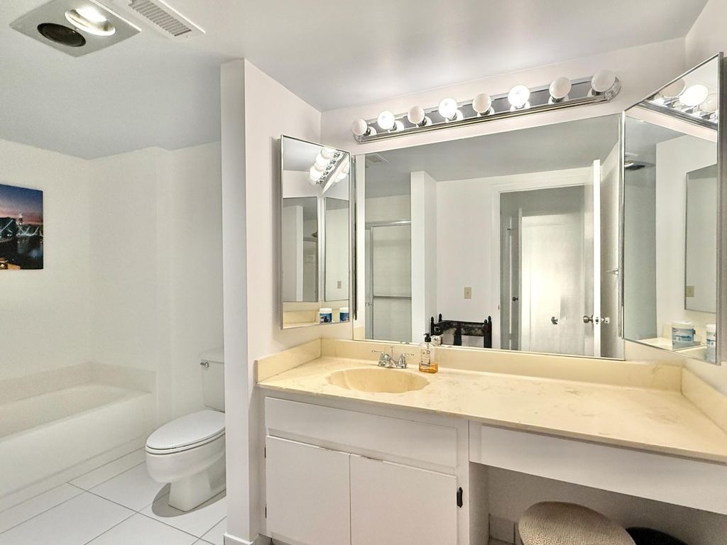 31 Stratford Lane W - Photo 6