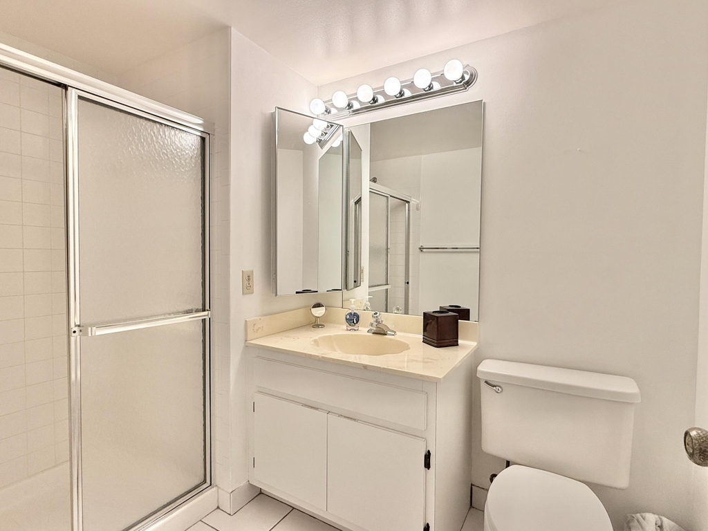 31 Stratford Lane W - Photo 11