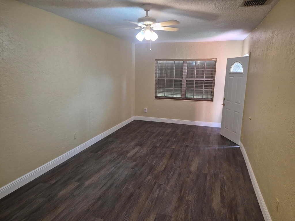 6720 Nw 5th Place - Photo 1