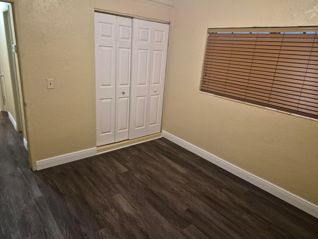 6720 Nw 5th Place - Photo 4