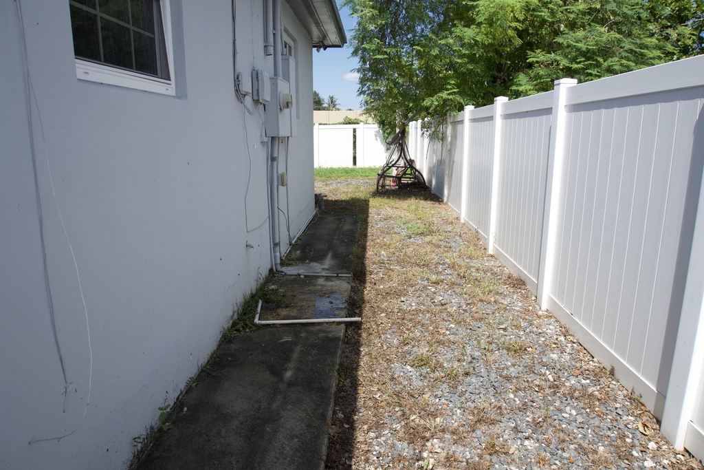 6509 Pines Parkway - Photo 8