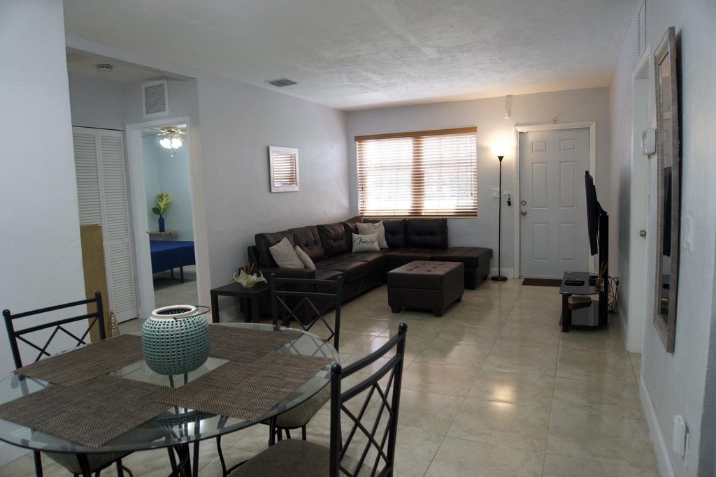 6509 Pines Parkway - Photo 2