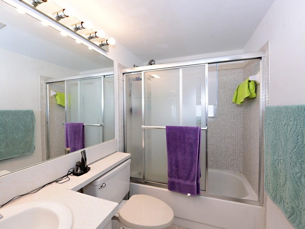 141 Newport I - Photo 10