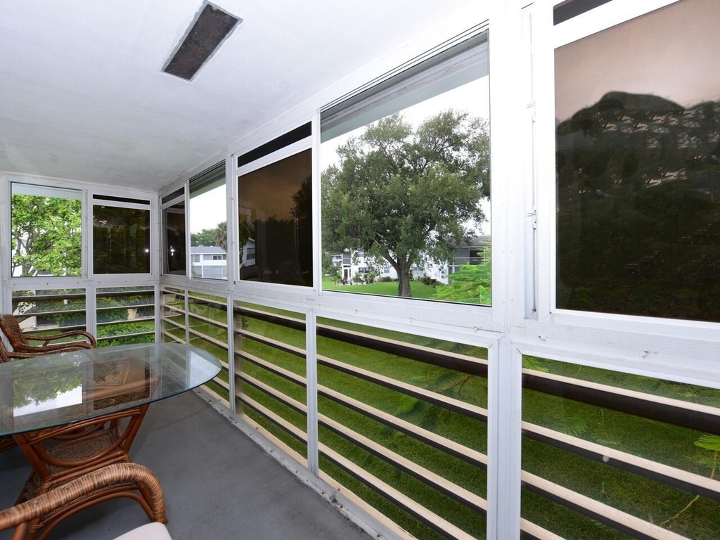 141 Newport I - Photo 15