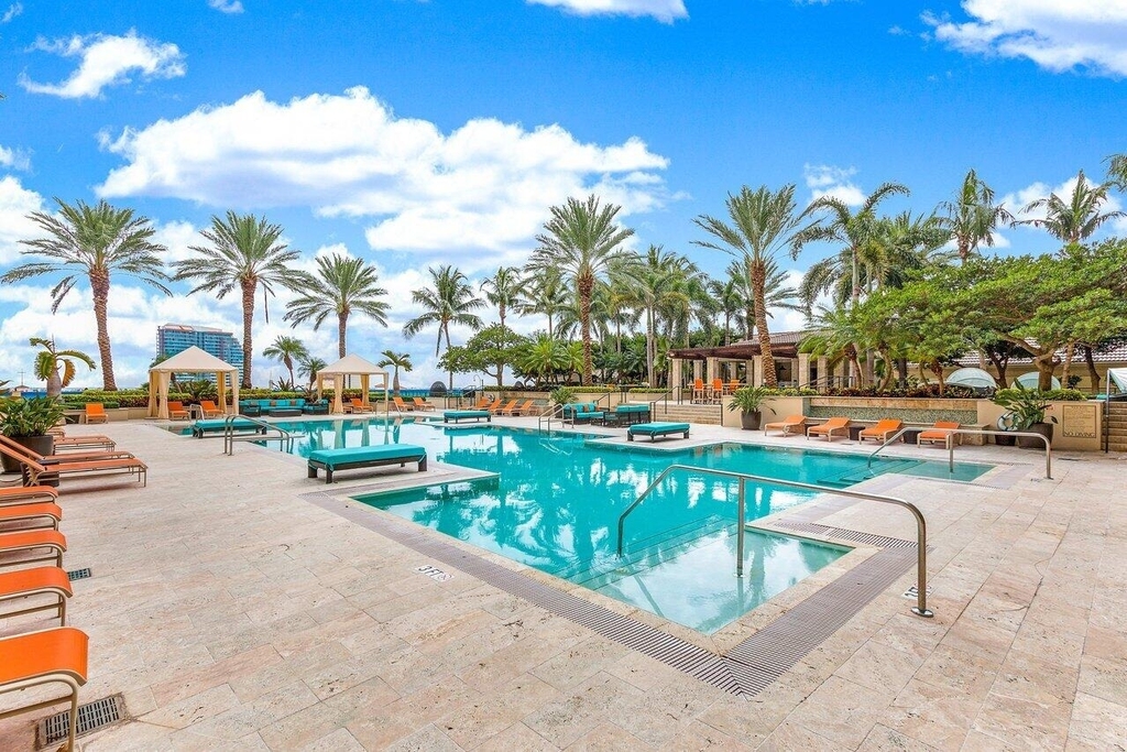 550 Okeechobee Boulevard - Photo 56